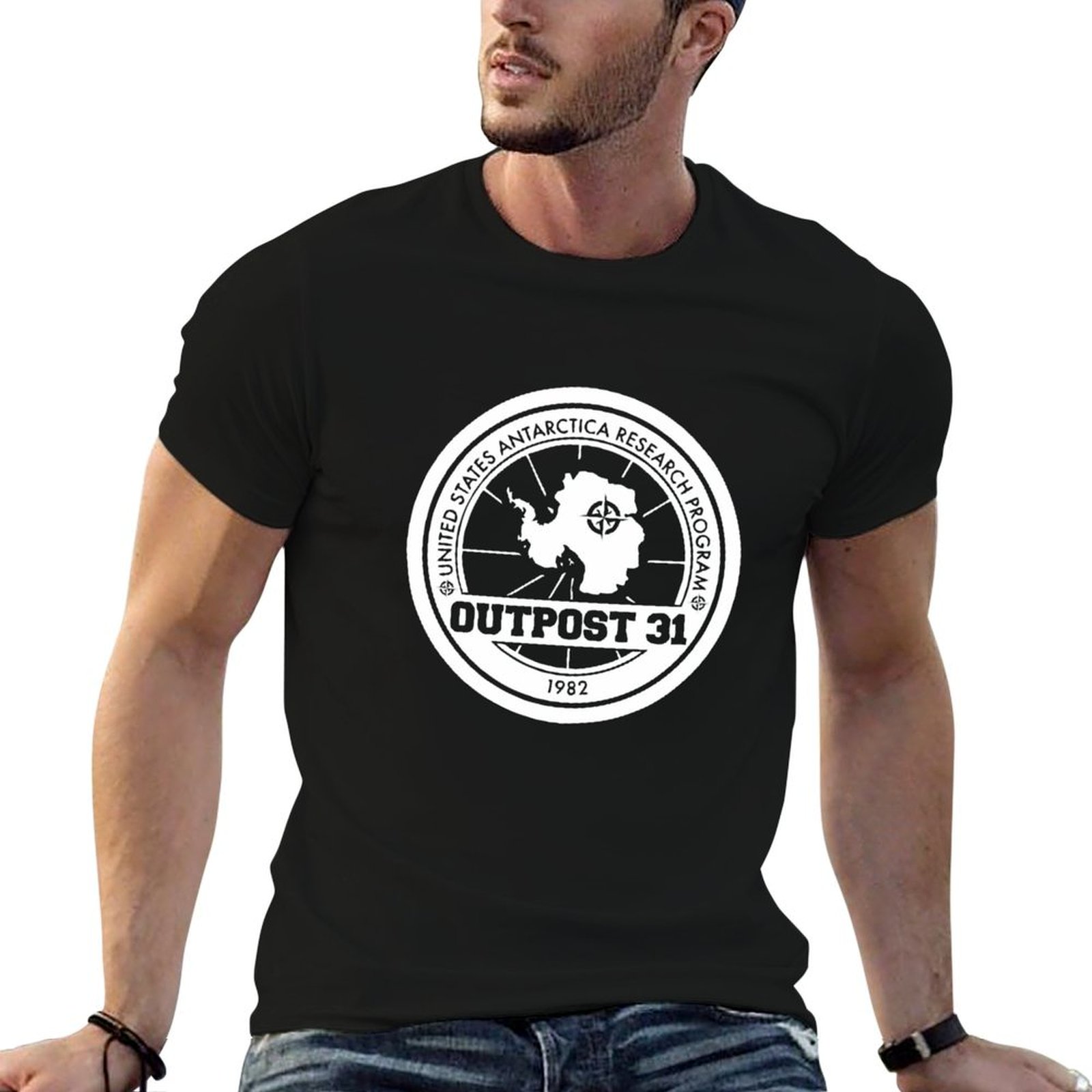 Anime Merchandise T-Shirts - Outpost 31 Logo MERCHANDISE T-Shirt Herren-T-Shirt